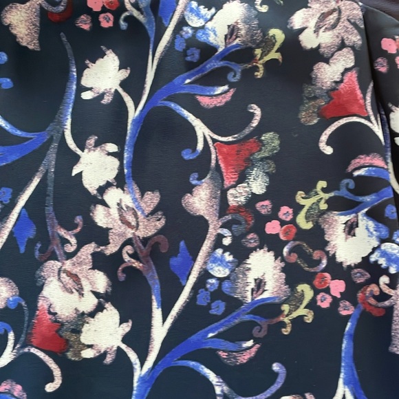 Charles Henry floral dress. - Picture 2 of 5